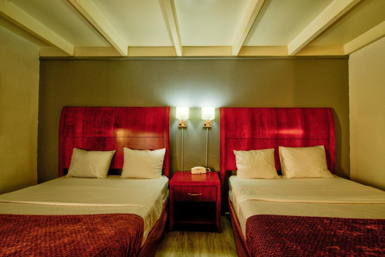 Clearwater Hotel Esterno foto