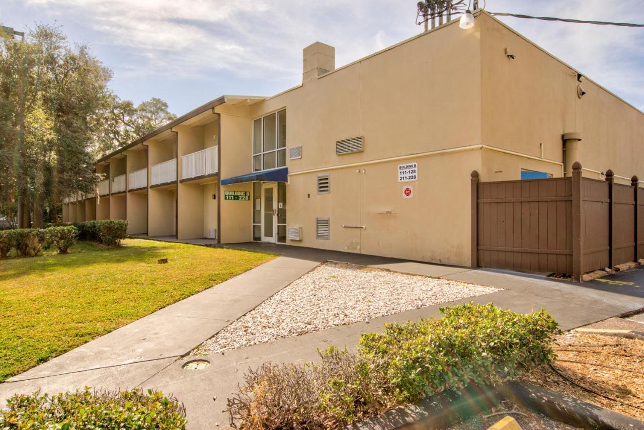 Clearwater Hotel Esterno foto